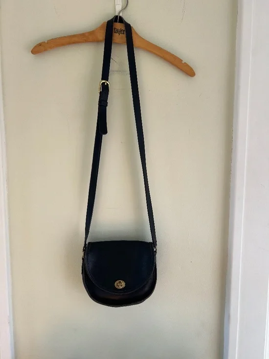 Vintage Black Leather Coach Bag - Picture 2 of 11